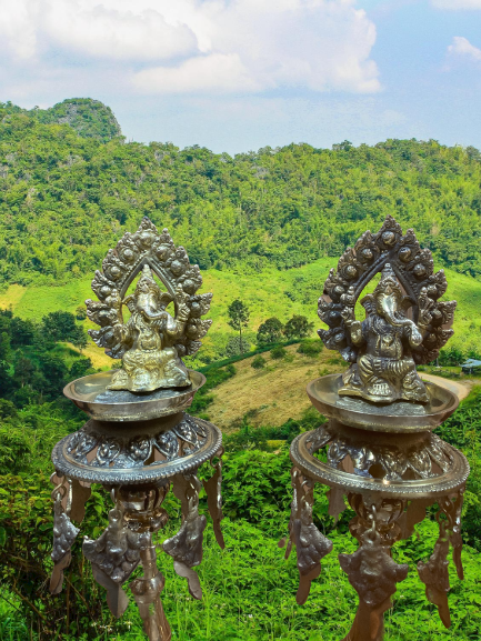 Panas Candle Stand with  Statue(Set of Two) 36 CM Hight